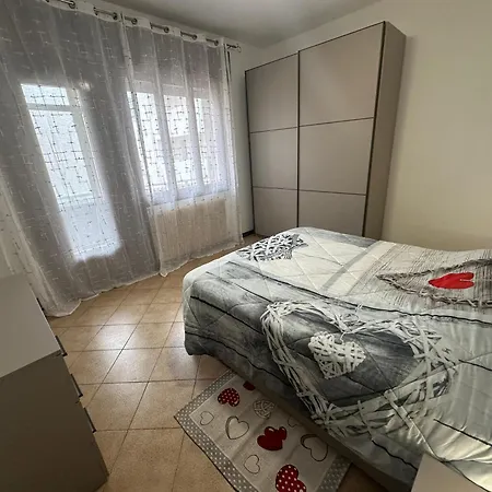 Grande Trilocale Ristrutturato Vicinissimo - Agenzia Cocal Appartement *