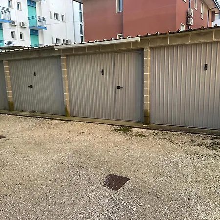 Grande Trilocale Ristrutturato Vicinissimo - Agenzia Cocal * Caorle